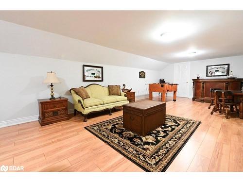 111 Rose Lake Road, Utterson, ON - Indoor Photo Showing Living Room