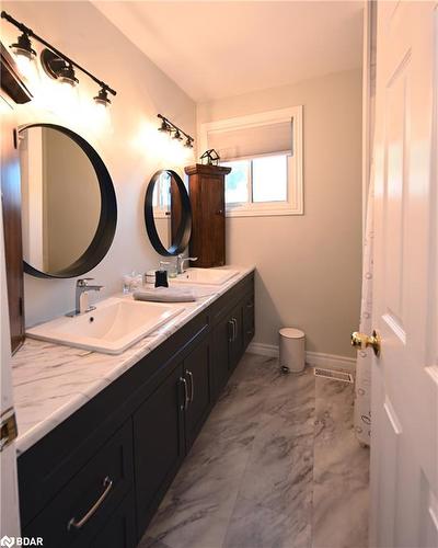 14 Marshall Park Drive, North Bay, ON - Indoor Photo Showing Bathroom