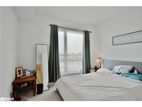 608-299 Cundles Road East Road, Barrie, ON - Indoor Photo Showing Bedroom