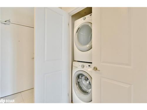 608-299 Cundles Road East Road, Barrie, ON - Indoor Photo Showing Laundry Room