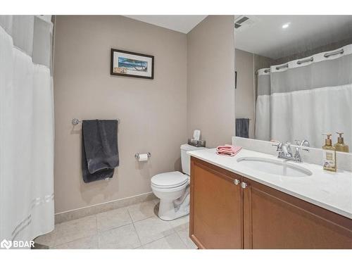 703-33 Ellen Street, Barrie, ON - Indoor Photo Showing Bathroom