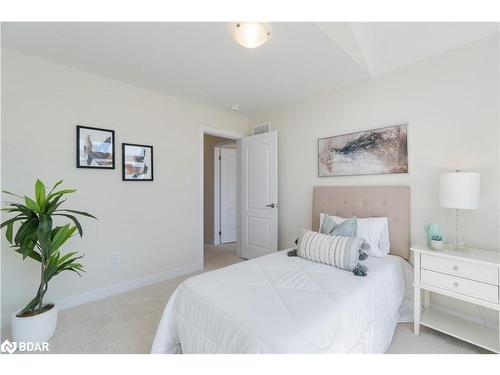 20 Aviron Crescent, Welland, ON - Indoor Photo Showing Bedroom