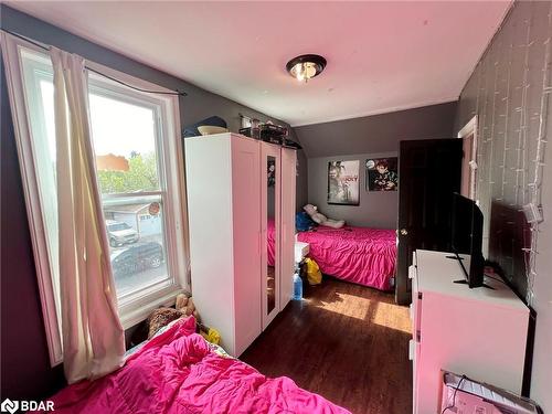 229 Tragina Avenue N, Hamilton, ON - Indoor Photo Showing Bedroom