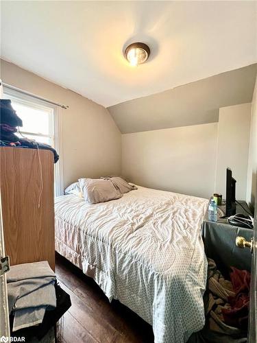 229 Tragina Avenue N, Hamilton, ON - Indoor Photo Showing Bedroom