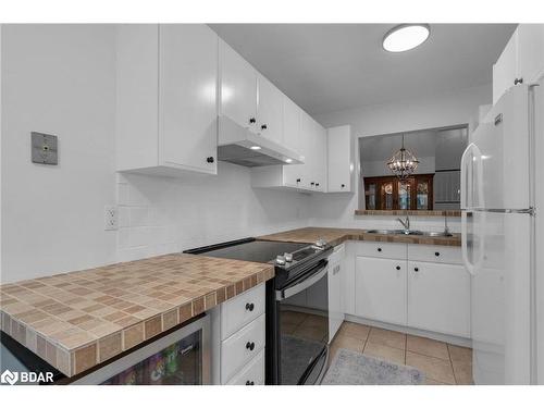 31-7 Briarwood Drive, Alliston, ON - Indoor Photo Showing Kitchen