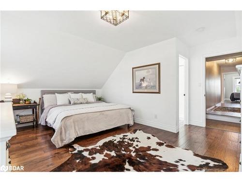 82 Providence Road, Kawartha Lakes, ON - Indoor Photo Showing Bedroom