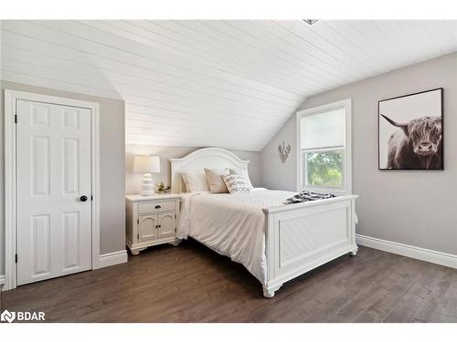 82 Providence Road, Kawartha Lakes, ON - Indoor Photo Showing Bedroom