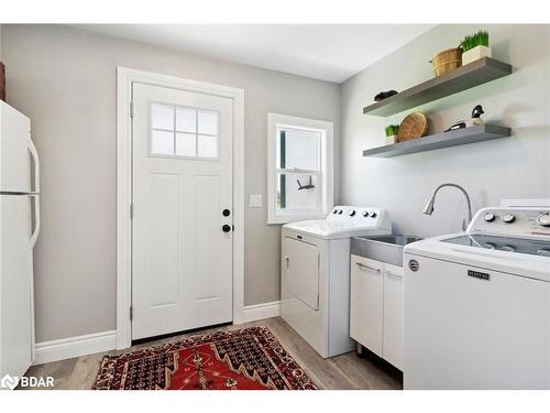 82 Providence Road, Kawartha Lakes, ON - Indoor Photo Showing Laundry Room