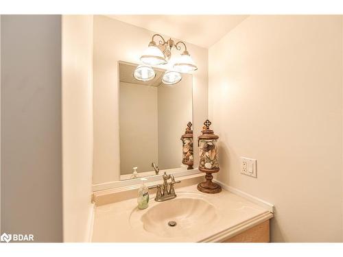 343 Arthur Street, Orillia, ON - Indoor Photo Showing Bathroom