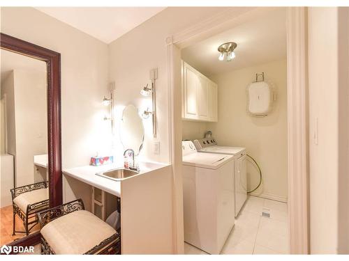 343 Arthur Street, Orillia, ON - Indoor Photo Showing Laundry Room