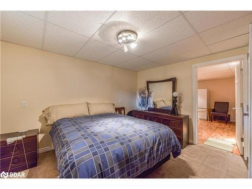 343 Arthur Street, Orillia, ON - Indoor Photo Showing Bedroom