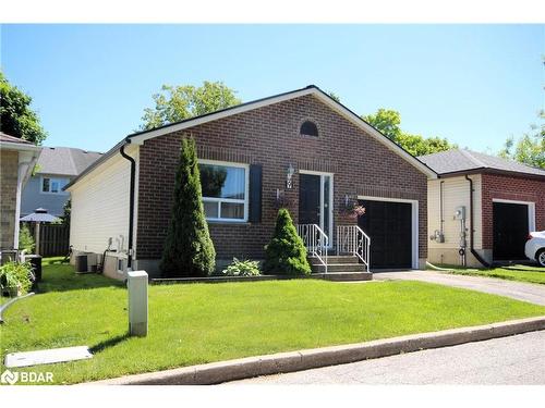 9-231 Oxford Street, Orillia, ON - Outdoor