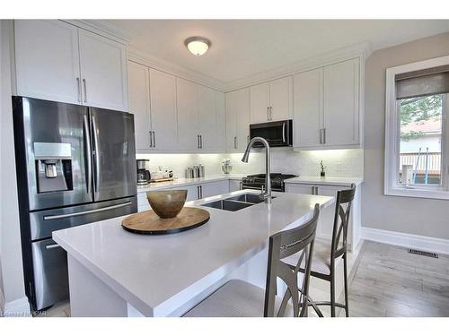 76 Old Mosley Street, Wasaga Beach, ON - Indoor Photo Showing Kitchen With Double Sink With Upgraded Kitchen