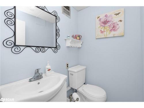 758 Yonge Street, Midland, ON - Indoor Photo Showing Bathroom