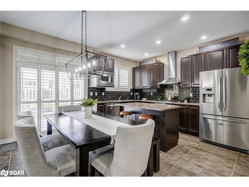 58 Hardgate Crescent, Brampton, ON - Indoor Photo Showing Dining Room