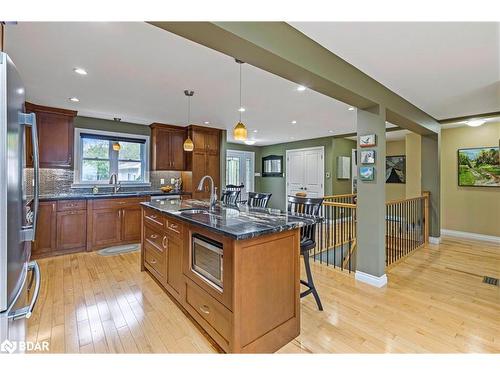 45 Stanley Avenue, Oro-Medonte, ON - Indoor Photo Showing Kitchen