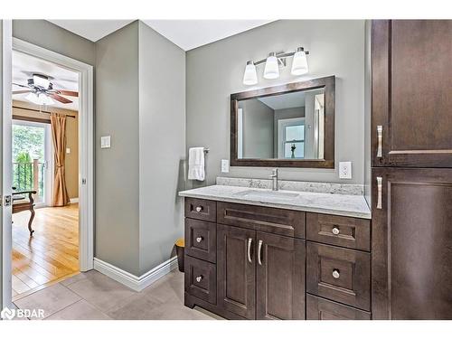 45 Stanley Avenue, Oro-Medonte, ON - Indoor Photo Showing Bathroom