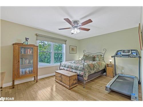 45 Stanley Avenue, Oro-Medonte, ON - Indoor Photo Showing Bedroom