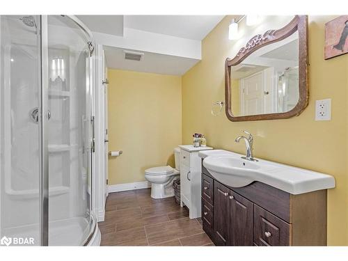 45 Stanley Avenue, Oro-Medonte, ON - Indoor Photo Showing Bathroom