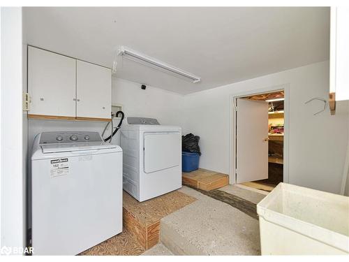 245 Musquash Drive, Gravenhurst, ON - Indoor Photo Showing Laundry Room