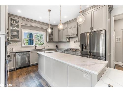 265 Barrie Street, Thornton, ON - Indoor Photo Showing Kitchen With Upgraded Kitchen