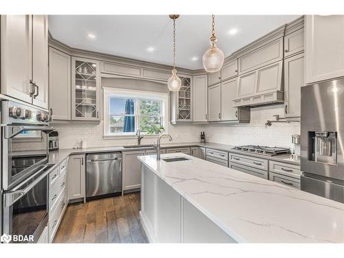 265 Barrie Street, Thornton, ON - Indoor Photo Showing Kitchen With Upgraded Kitchen