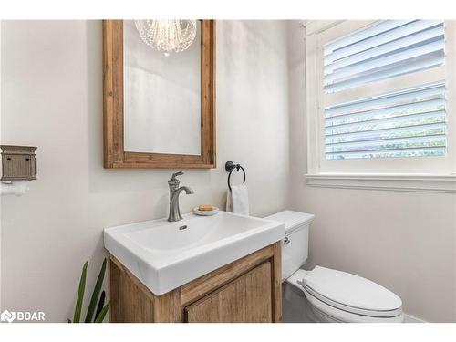 265 Barrie Street, Thornton, ON - Indoor Photo Showing Bathroom