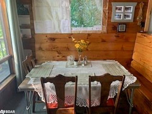 1002 East Camp Lake Rd, Lake Of Bays, ON - Indoor Photo Showing Dining Room