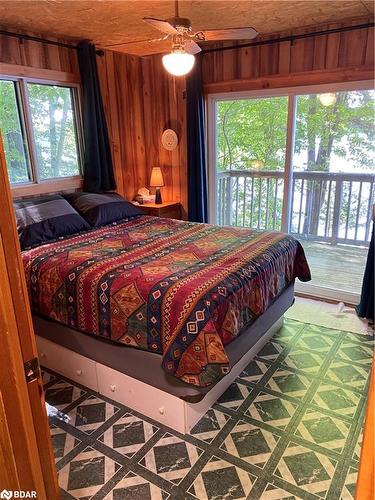 1002 East Camp Lake Rd, Lake Of Bays, ON - Indoor Photo Showing Bedroom