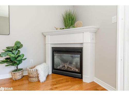 9 Couples Court, Barrie, ON - Indoor Photo Showing Living Room With Fireplace