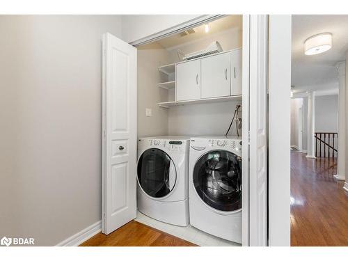 9 Couples Court, Barrie, ON - Indoor Photo Showing Laundry Room