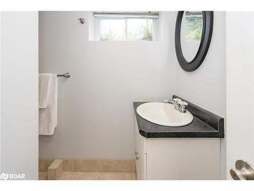 447 William Street, Midland, ON - Indoor Photo Showing Bathroom