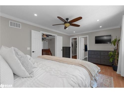 70 Girdwood Drive, Barrie, ON - Indoor Photo Showing Bedroom