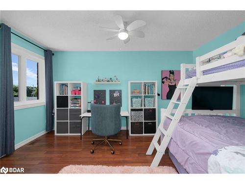 70 Girdwood Drive, Barrie, ON - Indoor Photo Showing Bedroom