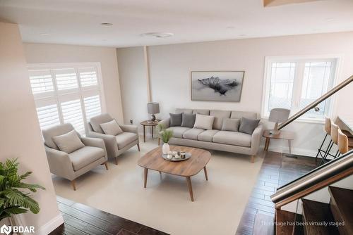 349 5Th St Fifth St E Street, Midland, ON - Indoor Photo Showing Living Room