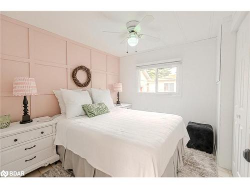 24 Maple Lane, Midland, ON - Indoor Photo Showing Bedroom