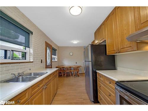 52 Aloma Crescent, Brampton, ON - Indoor Photo Showing Kitchen With Double Sink