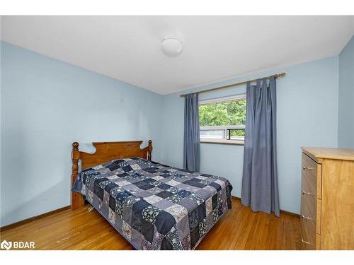 52 Aloma Crescent, Brampton, ON - Indoor Photo Showing Bedroom