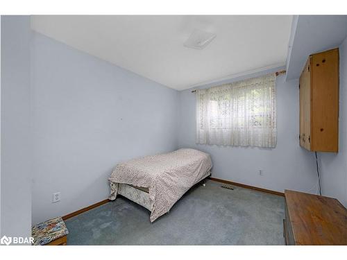 52 Aloma Crescent, Brampton, ON - Indoor Photo Showing Bedroom