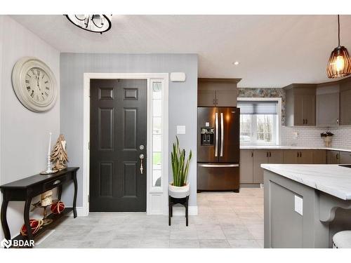 15 Cardinal Court, Victoria Harbour, ON - Indoor Photo Showing Kitchen