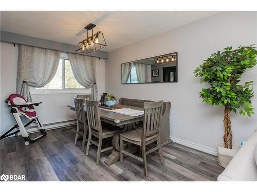 10 Knox Court, North Bay, ON - Indoor Photo Showing Dining Room