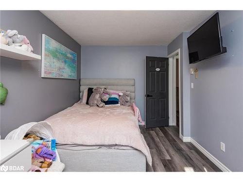 10 Knox Court, North Bay, ON - Indoor Photo Showing Bedroom