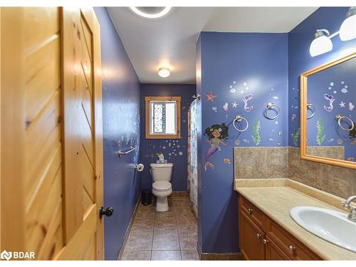 10 Joshua Court, Orillia, ON - Indoor Photo Showing Bathroom