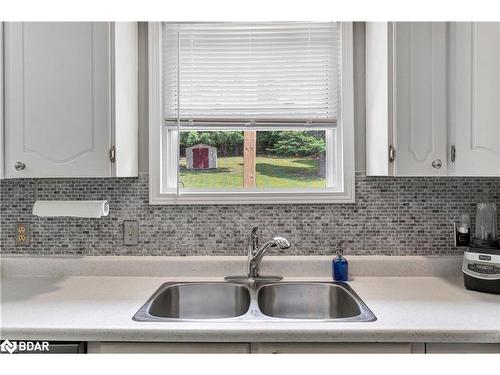 224 Oriole Crescent, Gravenhurst, ON - Indoor Photo Showing Kitchen With Double Sink