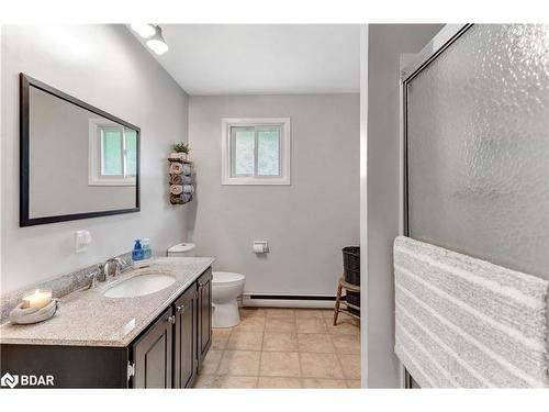 224 Oriole Crescent, Gravenhurst, ON - Indoor Photo Showing Bathroom