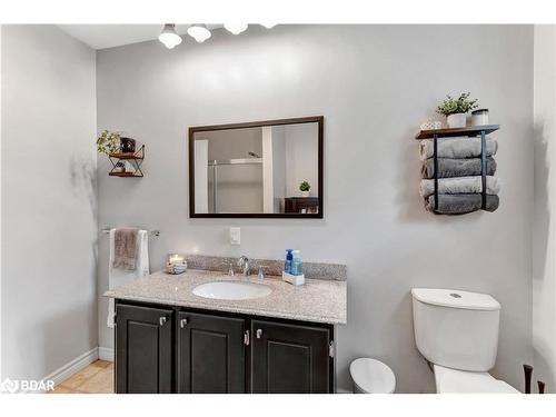 224 Oriole Crescent, Gravenhurst, ON - Indoor Photo Showing Bathroom