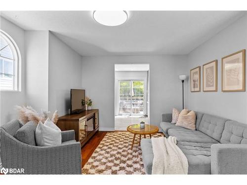 61 Caribou Trail, Wasaga Beach, ON - Indoor Photo Showing Living Room