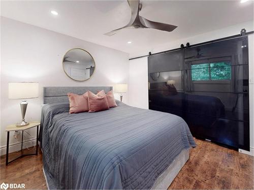1742 Wingrove Avenue, Alcona, ON - Indoor Photo Showing Bedroom