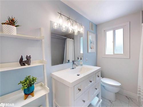 1742 Wingrove Avenue, Alcona, ON - Indoor Photo Showing Bathroom