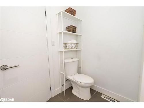 202 Napier Street, Barrie, ON - Indoor Photo Showing Bathroom